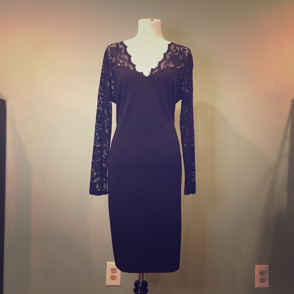 Black Lace Long Sleeve Dress